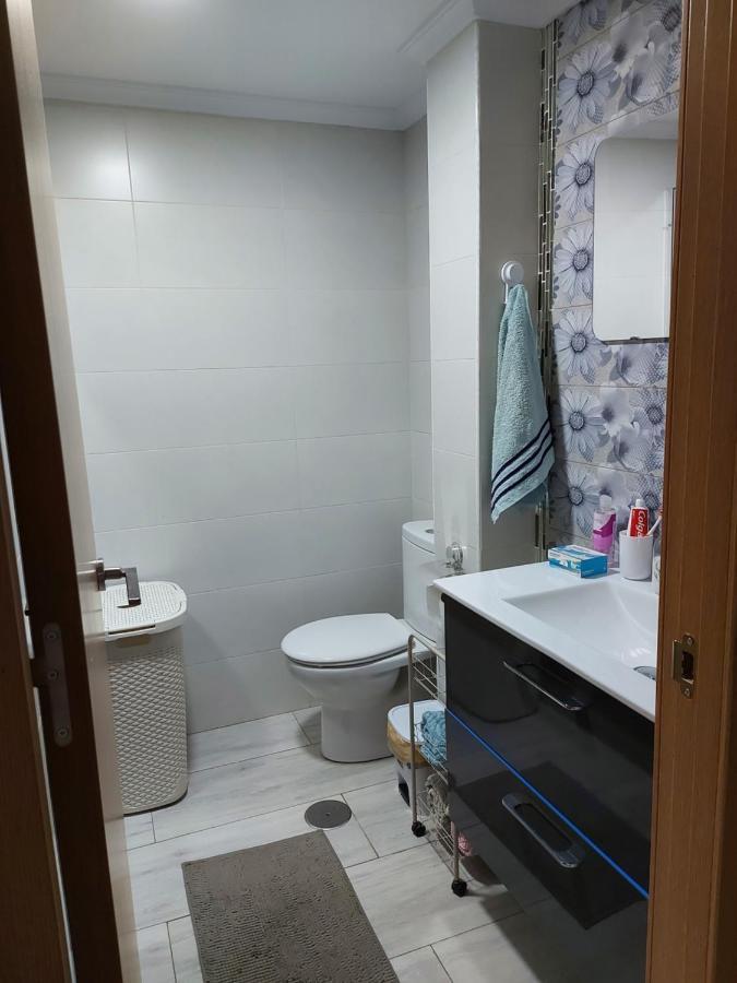 Hotel Habitacion Privada A 15 Min De La Playa/Piso Huelva Esterno foto