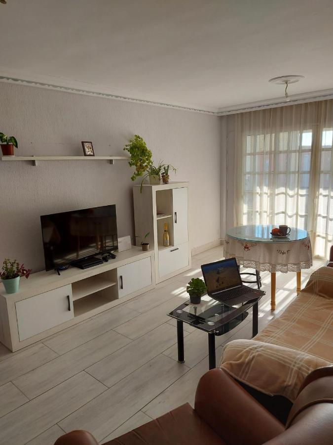 Hotel Habitacion Privada A 15 Min De La Playa/Piso Huelva Esterno foto